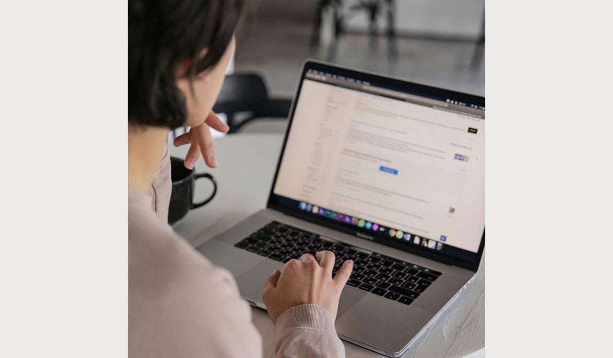 More bookings through your own website thanks to MeetingReview