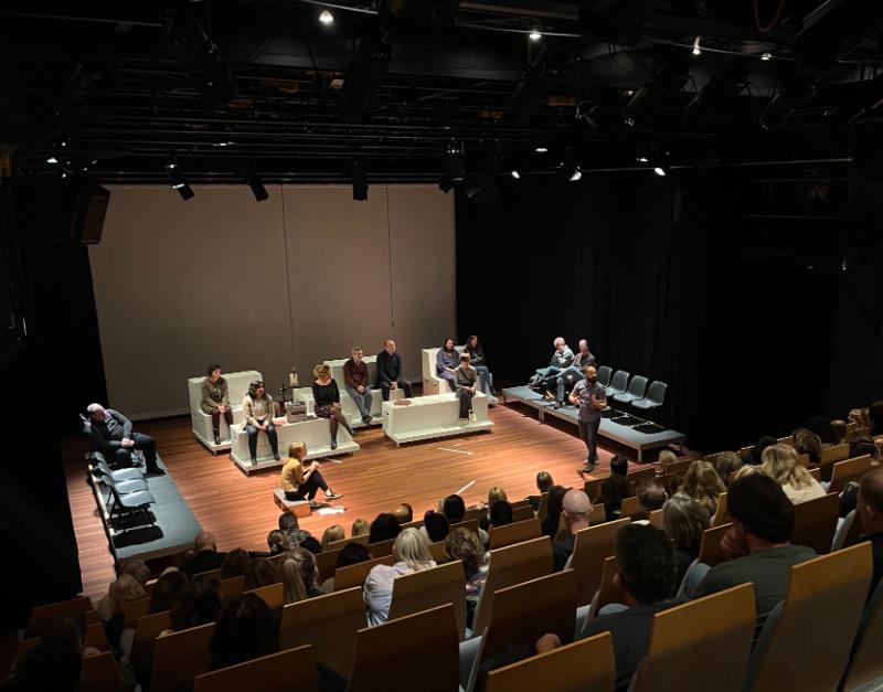 360° tour van Theater Ins Blau